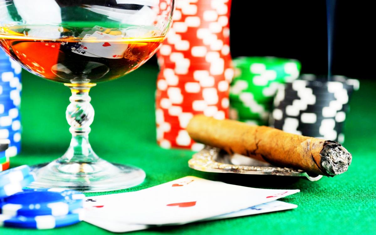 Допинг в покере – насколько реально?