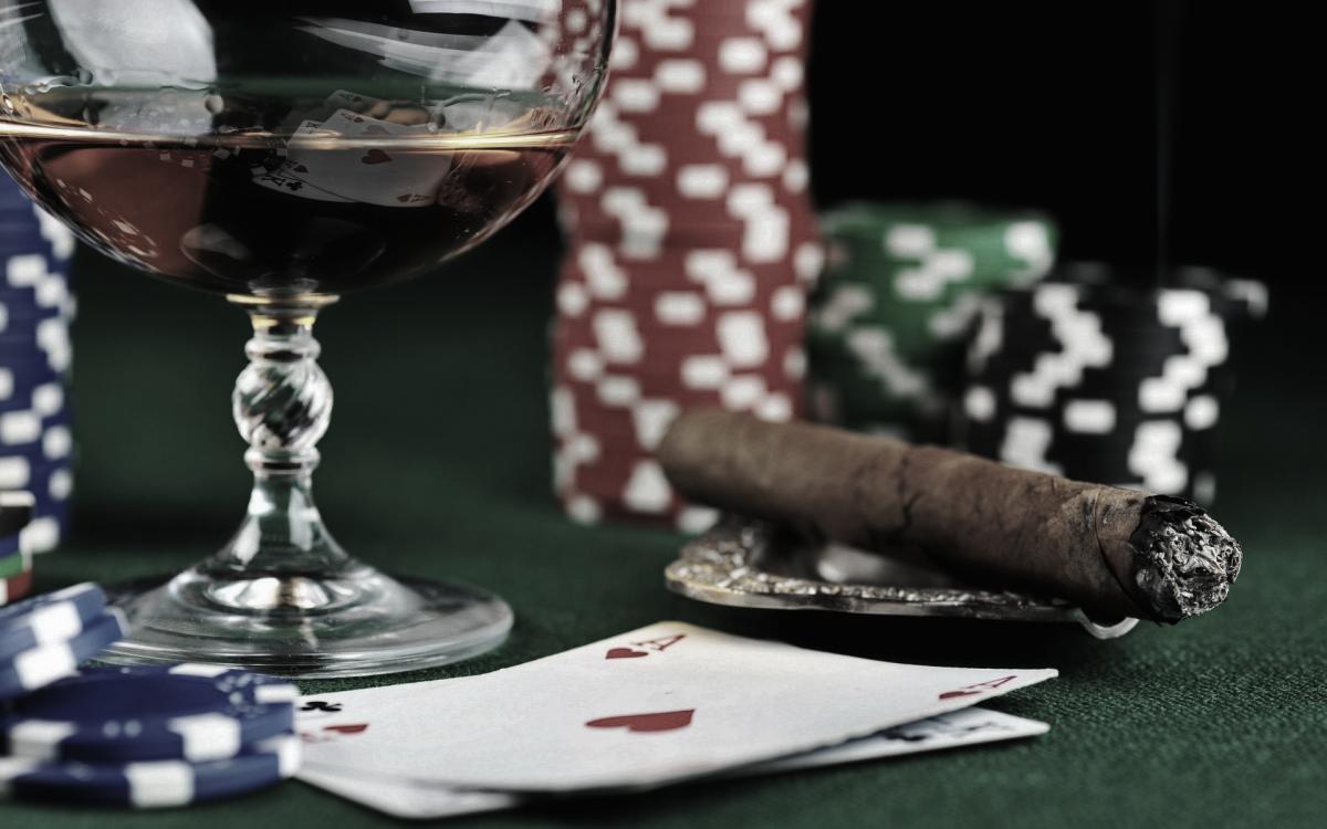 История развития и другие интересные факты о покере